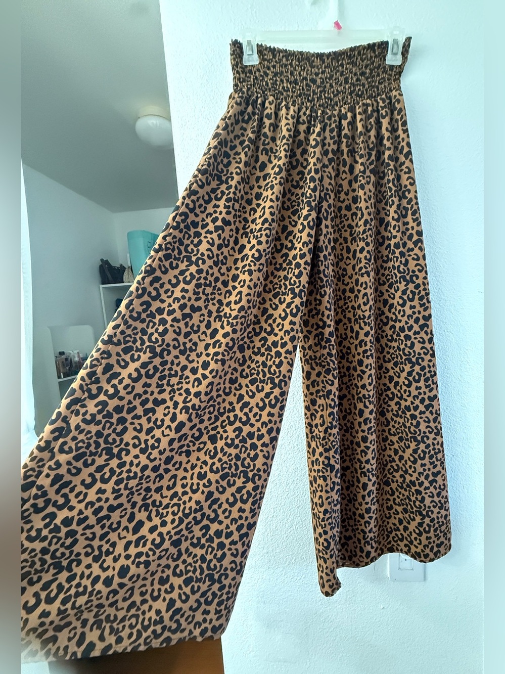 Sienna Sky Leopard Print wide leg pants - Picture 2 of 4